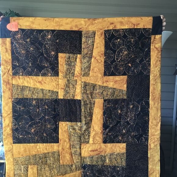 Handmade Quilt - Picture 6 of 16